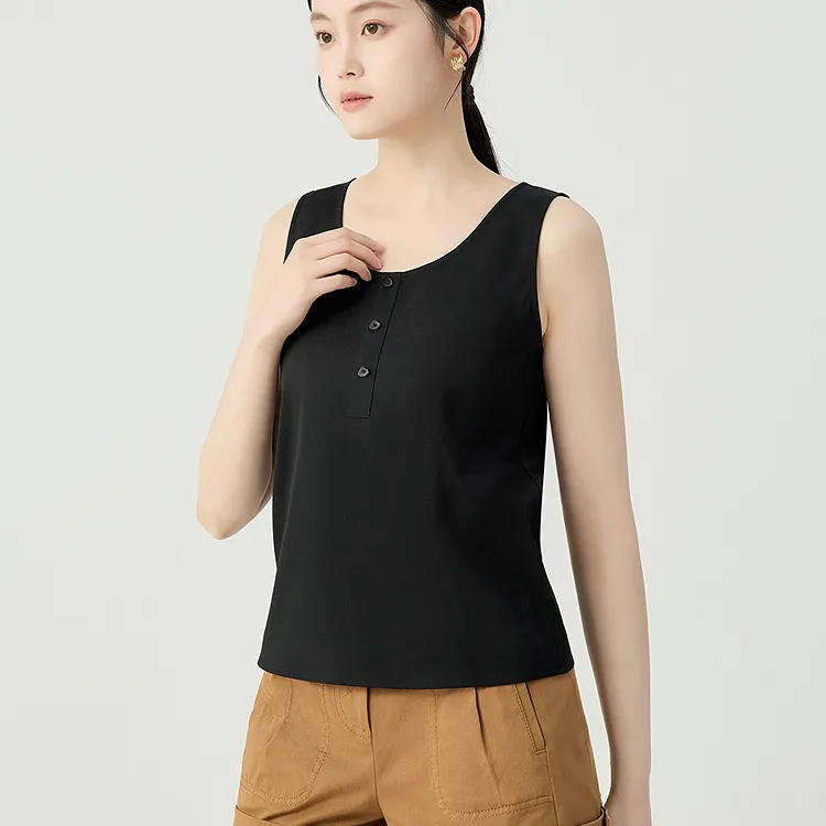 阿玛施AMASS新款简约宽松百搭纯色装饰扣丝质薄款套头背心530073