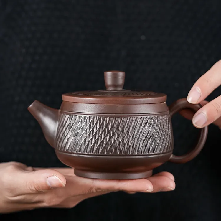 云南紫陶全手工跳刀纹汉瓦壶家用大容量复古陶瓷泡茶壶高档凤鸣壶