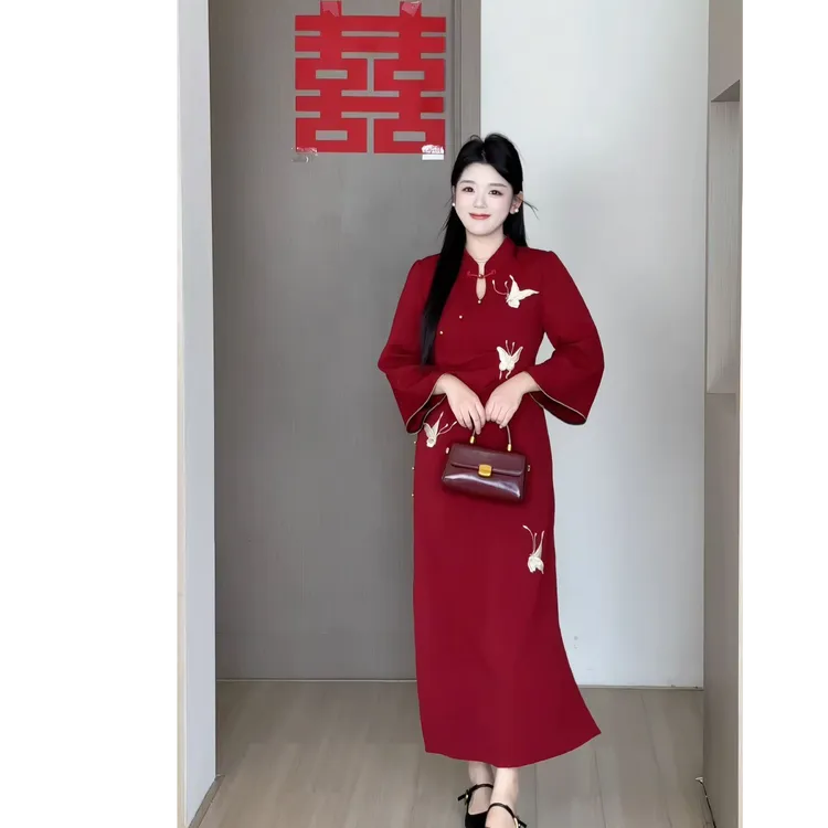 【金蝶佳人】秋季微胖MM新中式刺绣改良显瘦旗袍连衣裙DM32768