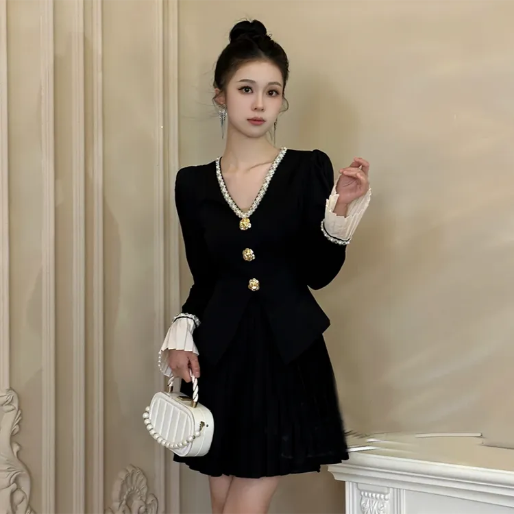 秋冬新品25新款国内设计师法式收腰气质显瘦连衣裙女D0311小香风
