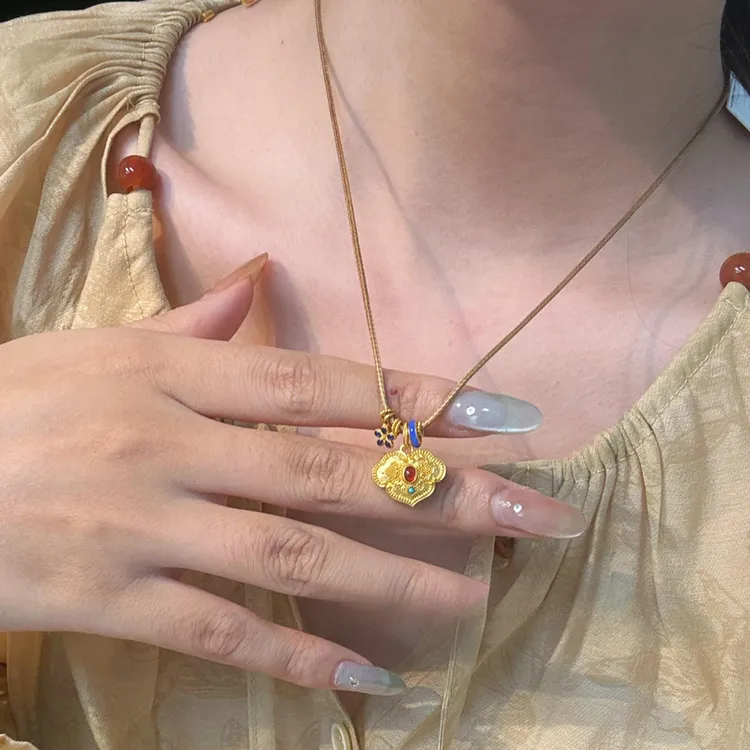 铜合金项链 新中式国风如意蓝花锁包跑环项链小众独特轻奢锁骨链