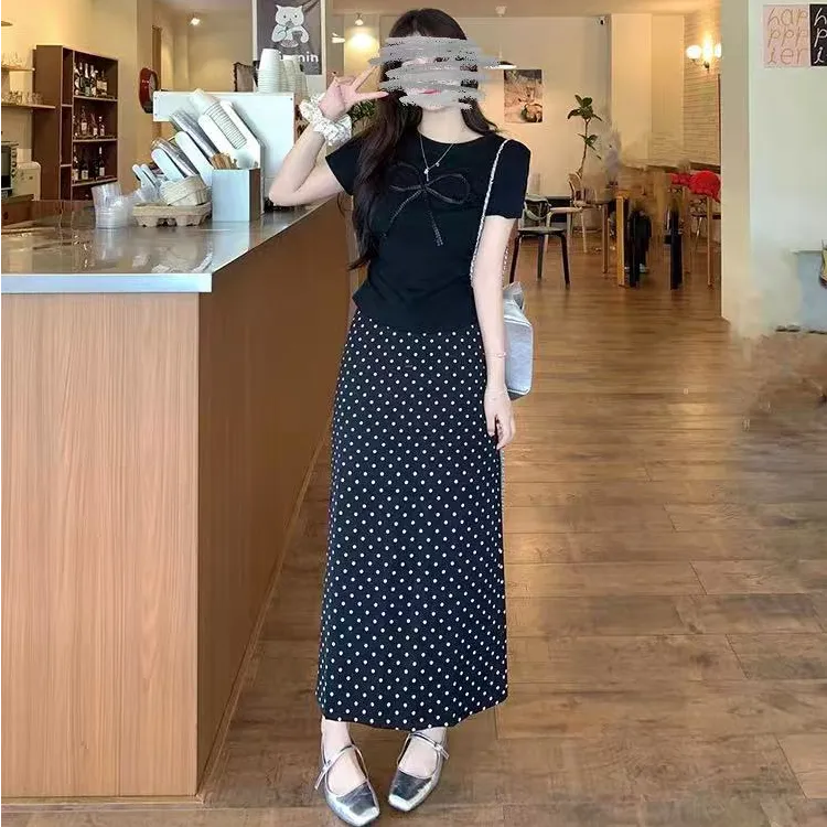 夏季甜美风正肩圆领T恤蝴蝶结波点裙套装