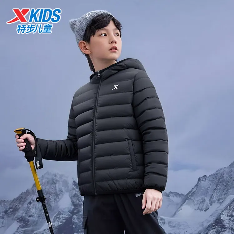 特步儿童冬季款中大童2025新款轻薄保暖休闲连帽外套675326199007