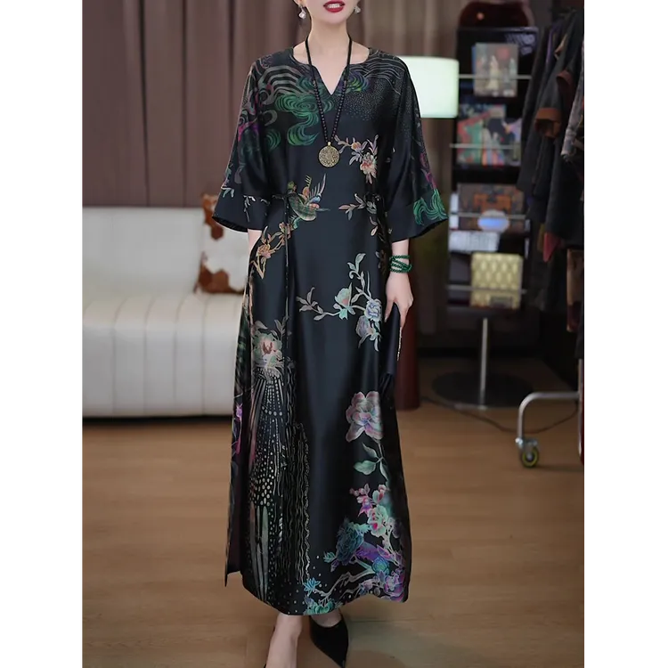 新中式复古气质连衣裙2025秋装新款文艺减龄遮肉大码显瘦高贵长裙