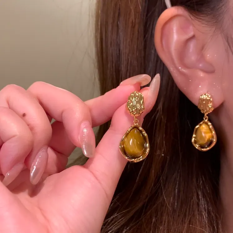 铜合金树脂耳饰 秋季轻奢美拉德流苏耳环女高级感耳针耳饰