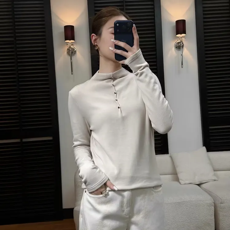 HELA AOMI “纽扣打底”绵羊毛山羊绒罗纹肌理感打底衫CY5CB23624