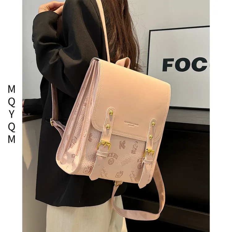 高级感双肩背包女2025爆款大学生上课通勤书包潮流印花小熊旅行包