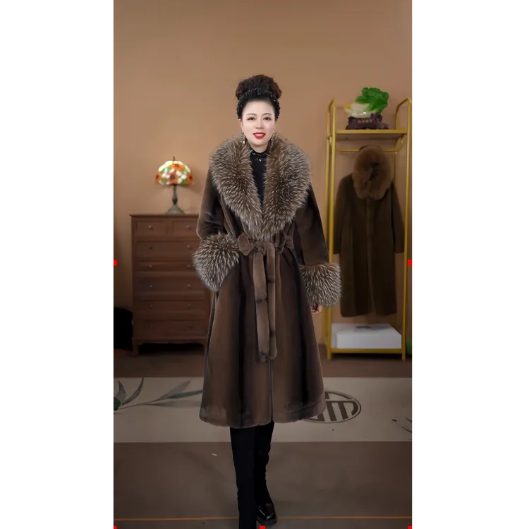 【莲姐专属】法式高奢气质修身秋冬新款咖色十字双色毛领外套92025