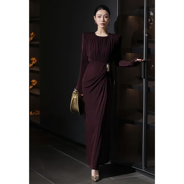 ZEROYK高级感连衣裙2025秋季新款设计感金属扣圆领长袖拼接包臀裙
