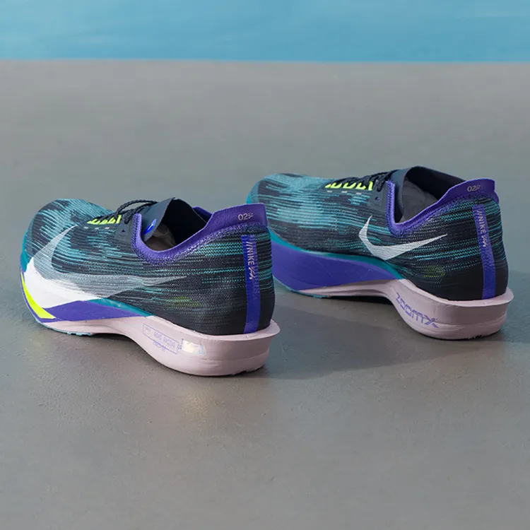 NIKE耐克男鞋ZOOMX STREAKFLY 2竞速缓震运动跑步鞋HF6416流光风