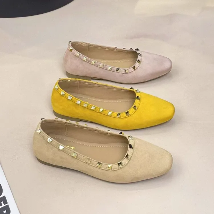  【主播专属】法式尖头气质女单鞋春季缪繆绒面晚风平底铆钉瓢鞋