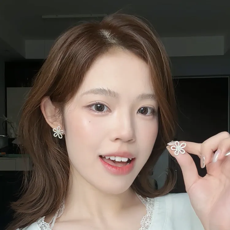 锌合金锆石耳饰 韩国甜美镂空花朵耳环女轻奢精致气质小众高级