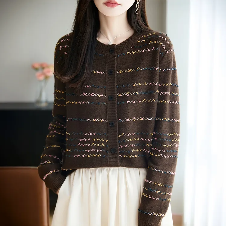 哥弟阿玛施官方新款波浪条纹提花针织开衫2025秋季时尚洋气长袖女