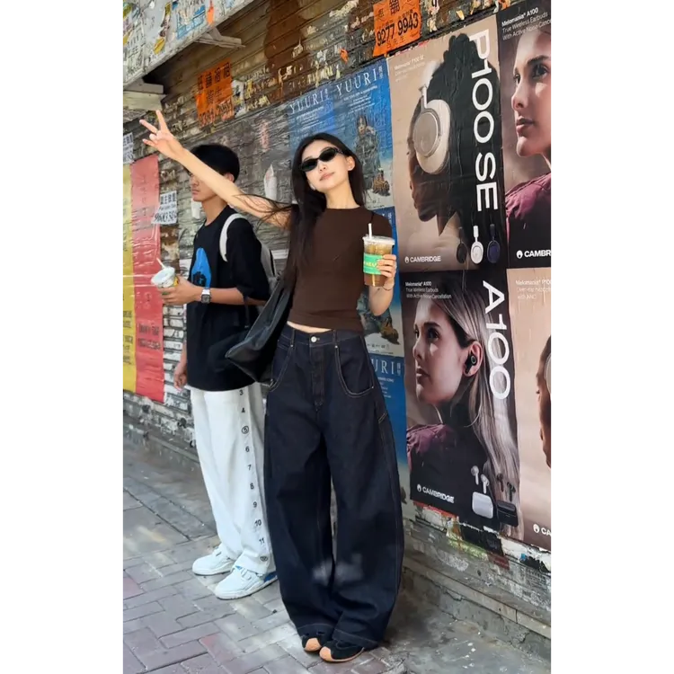 MARIE.COCO夏季日常通勤风穿搭常规修身正肩T恤上衣女阔腿牛仔裤