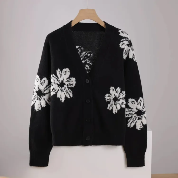 黑色v领毛衣开衫外套女士秋冬慵懒高级感宽松刺绣花朵针织衫上衣