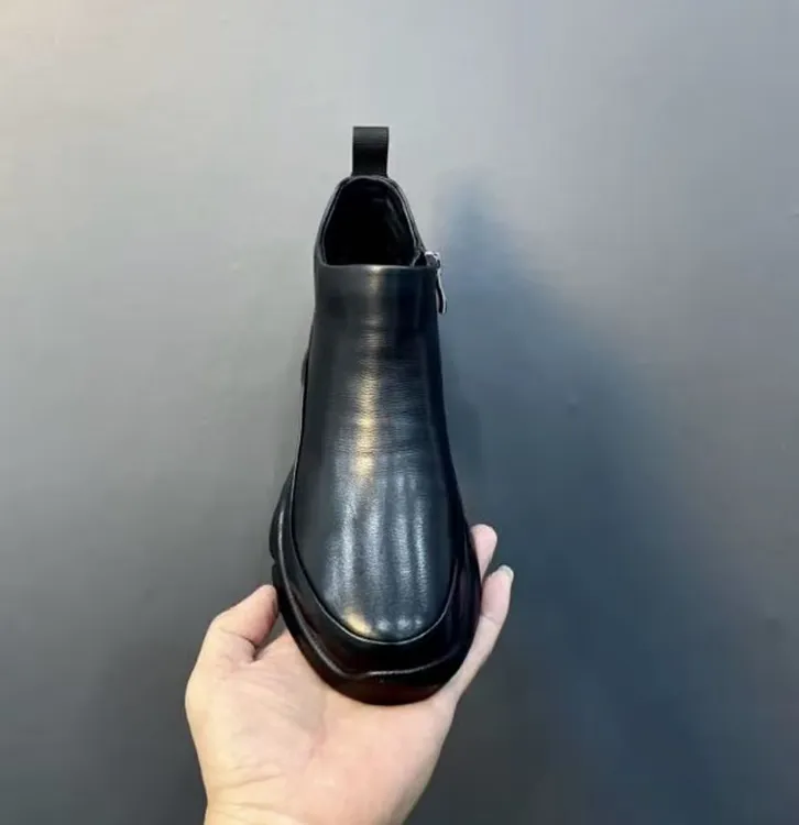 新款高品质全皮面休闲百搭男鞋