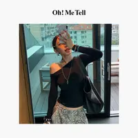 Oh！Me Tell【孔雪儿同款】纯欲辣妹风斜肩露肩修身显瘦长袖打底T恤