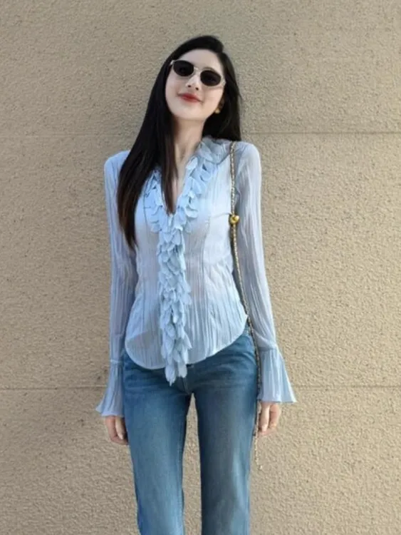 高端小资小上衣法式高级感独特超好看气质绝美荷叶边蓝色衬衫女秋