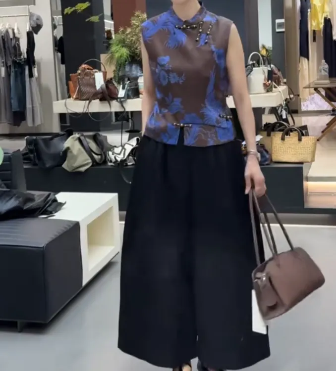 时尚潮流百搭精品女装dgd4015