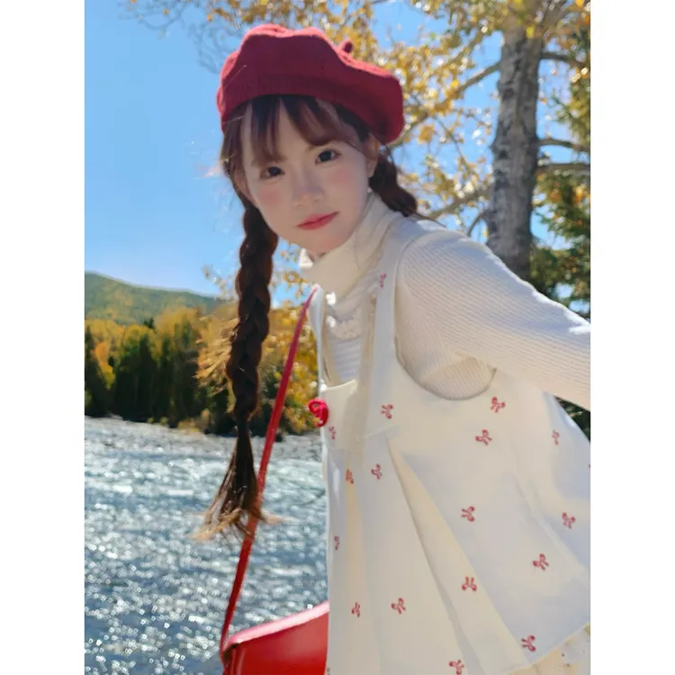 sinsingirl 红色刺绣蝴蝶结套装