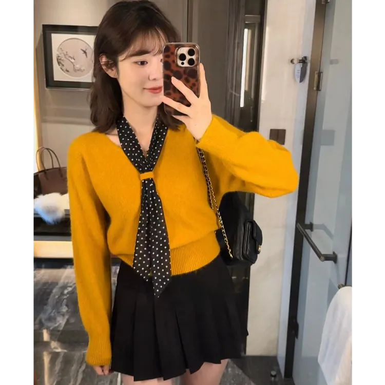 法式复古气质v领波点丝巾领带套头针织衫女加厚软糯短款毛衣I1-89