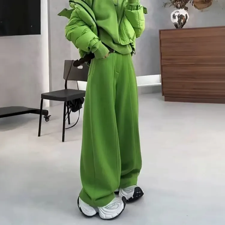 慵懒风加绒加厚绿色阔腿卫裤女2025冬季新款高腰宽松显瘦休闲裤子