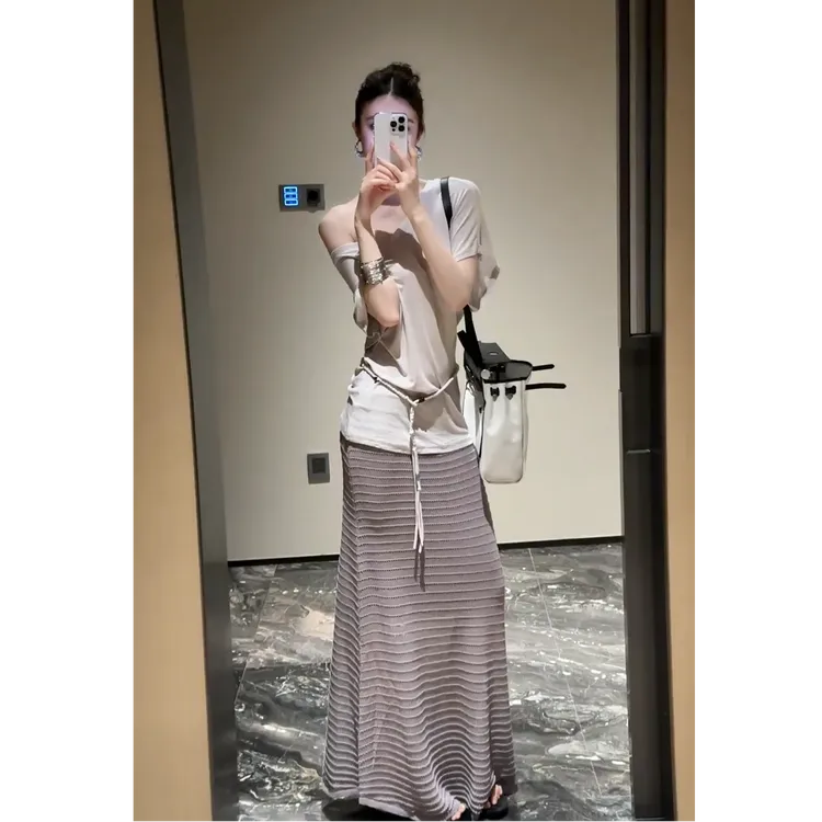 韩系气质女神2025夏季新款ins宽松显瘦露肩上衣配条纹半身裙套装