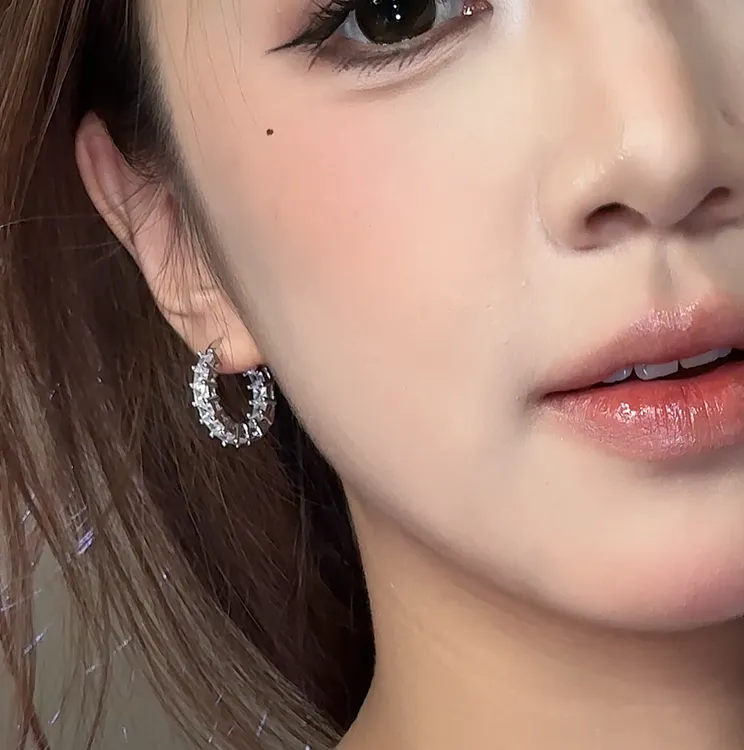 铜合金锆石耳饰 时尚微镶方形超闪锆石耳圈轻奢气质圆圈