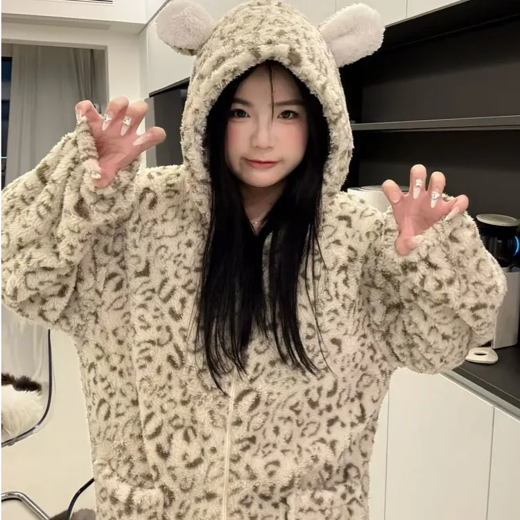 大码2025新款珊瑚绒连体睡衣女冬季加绒加厚拉链美拉德风冬家居服