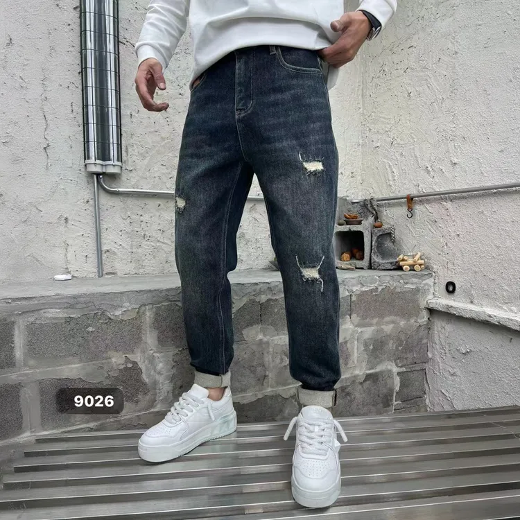 冬季新款底抓毛男士破洞小直筒牛仔裤时尚百搭弹力水洗牛仔裤9026