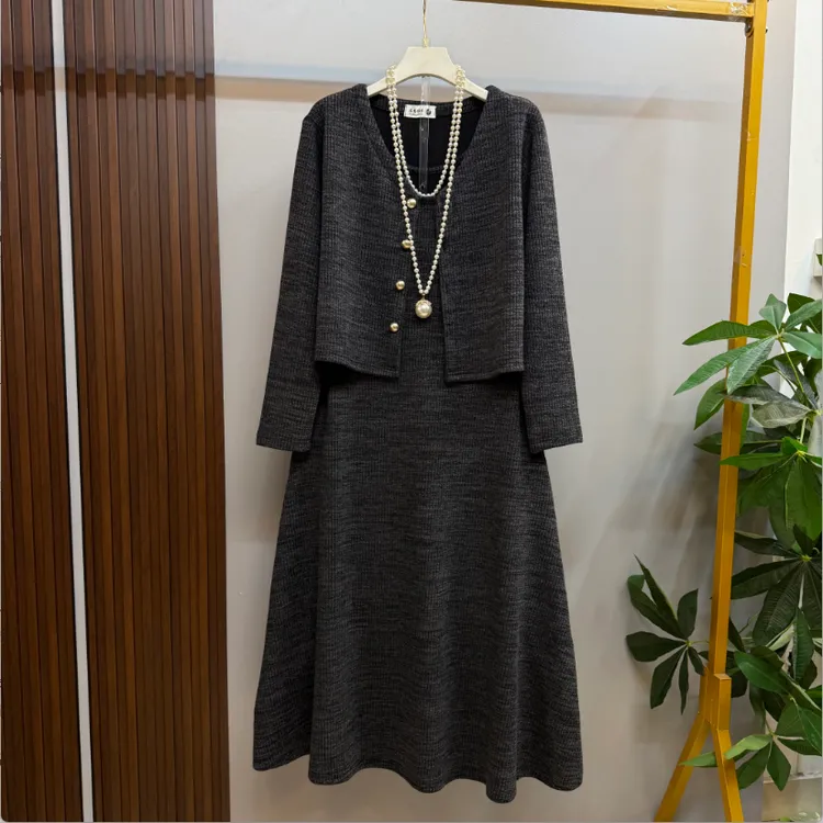 早秋新款时尚气质纯色百搭慵懒风中长款砍袖连衣裙十外搭两件套
