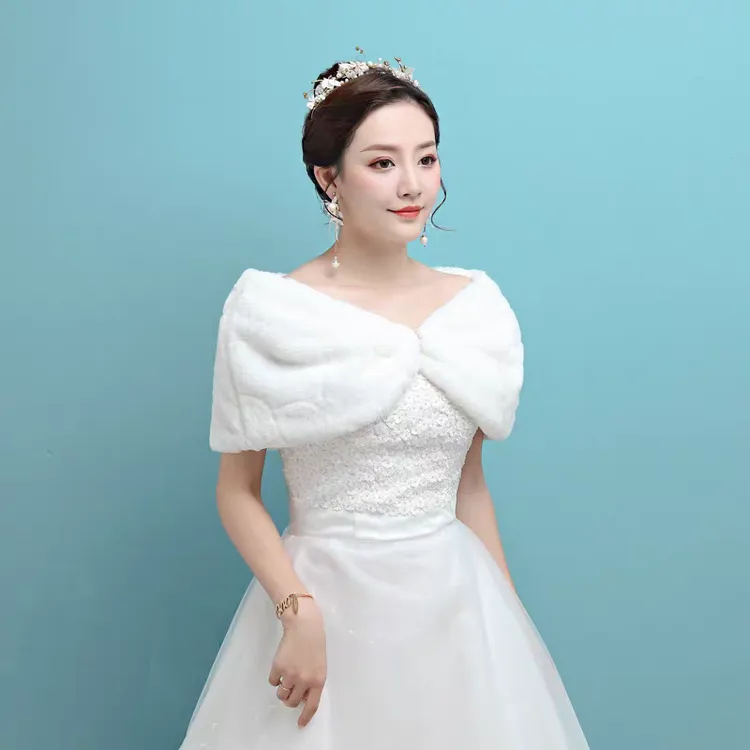 保暖毛披肩新款新娘婚纱小披结婚礼服敬酒服配件热销秋冬季毛披肩