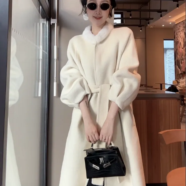 XIAOBAI冬季女常规款直下摆纯色毛呢外套白色百搭轻奢网红毛领