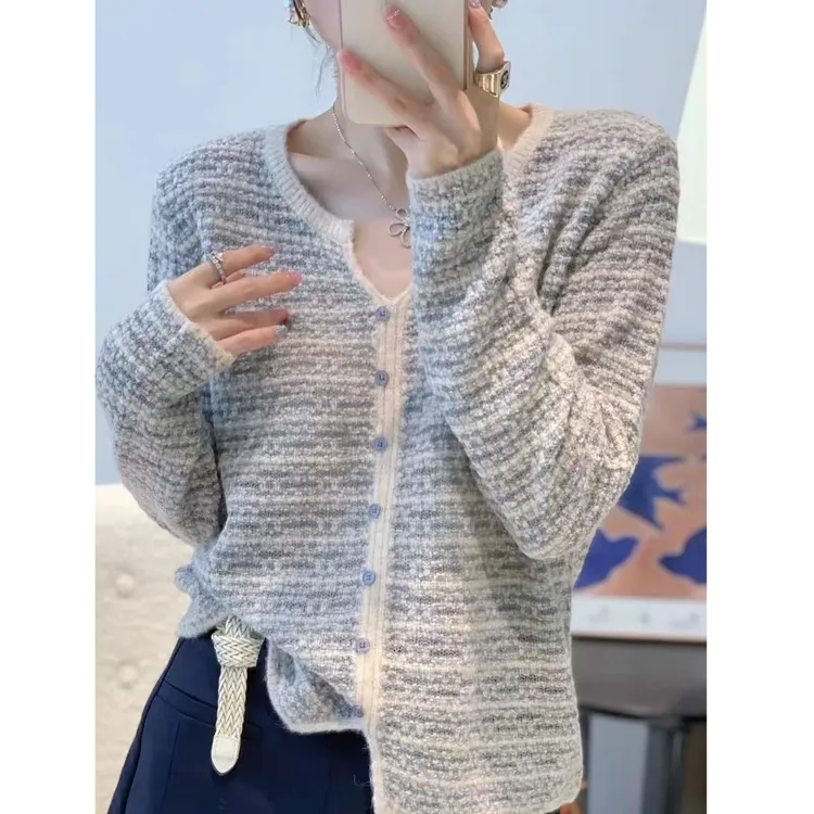 【运费补贴】剪刀领小香风秋季温柔设计感针织衫外穿百搭针织套头