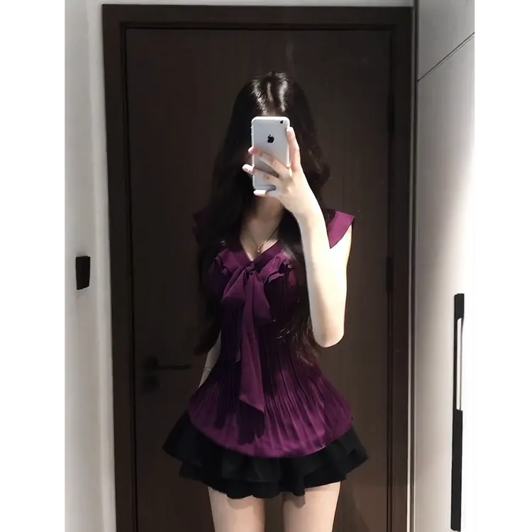紫色荷叶边雪纺衫女蝴蝶结绑带压褶独特别致上衣黑色短裙两件套装