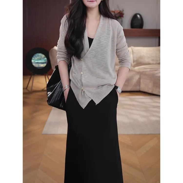 时尚简约休闲套装女2025秋季新款洋气宽松显瘦长袖针织衫+半身裙