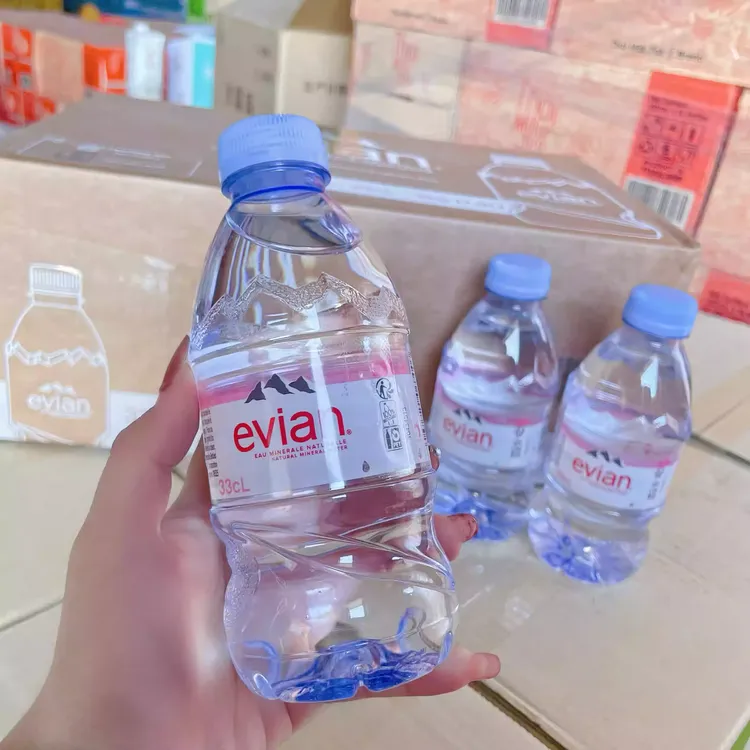 【25年新日期】法国进口天然矿泉水330ML饮用水整箱330ml弱碱矿泉水