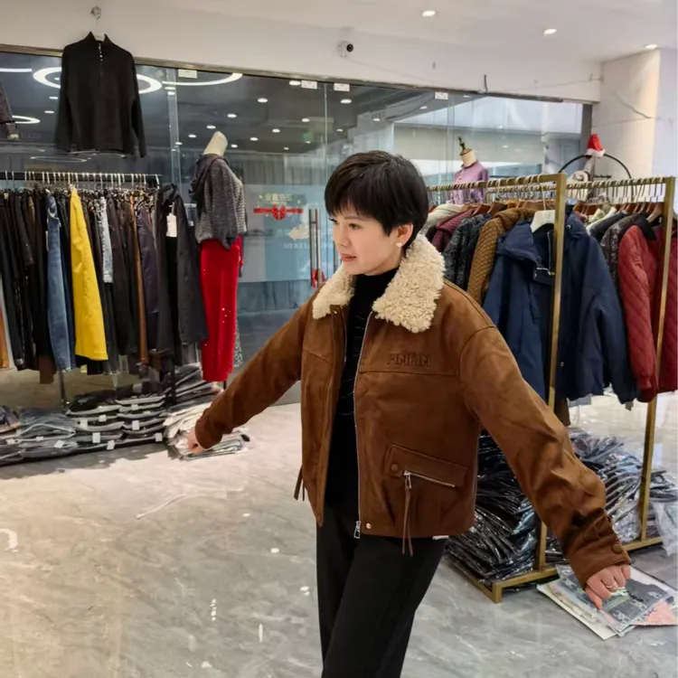 【丽姐家】冬季新款白鸭绒毛领短款显瘦派克羽绒服58