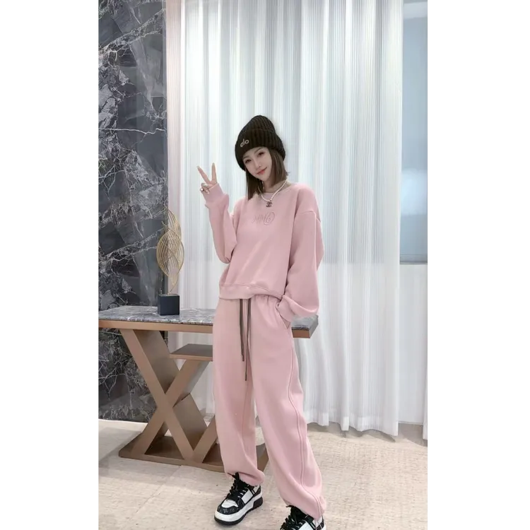 熙薇【许你耀眼】2025秋冬新款休闲时尚满天星加绒套装H6025