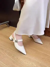 法式粗跟尖头包头凉鞋女夏季新款外穿气质百搭玛丽珍单鞋W69-166