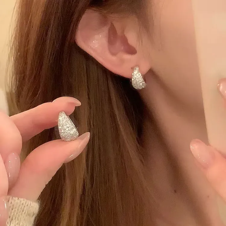 铜合金锆石耳饰 许妍同款爆闪锆石水滴耳扣女气质百搭耳环耳饰