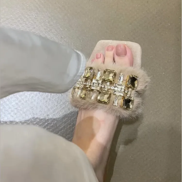 OJRZ时尚复古方头水钻一字带凉拖鞋女2025秋季新款休闲粗跟凉拖鞋