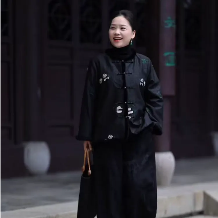 美爱《熊猫戏竹》龟裂纹香云纱加棉水貂拼接秋冬短款外套W659冬季