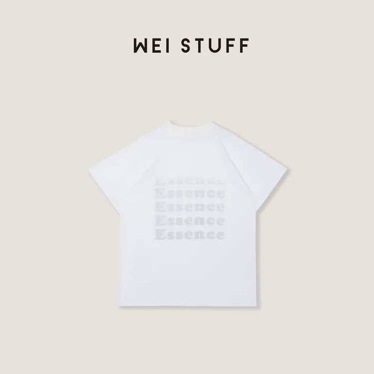 WEI STUFF “松弛极简” 时尚百搭100棉渐变字母印花糯米T恤 9614