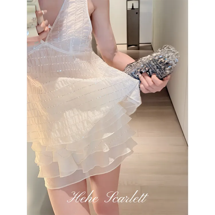 你的呵呵scarlett|甜系少女荷叶边蕾丝蛋糕短裙
