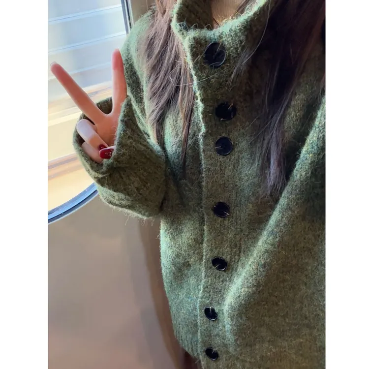 韩系复古绿色翻领高级感毛衣外套女2025秋冬新款宽松针织衫上衣潮