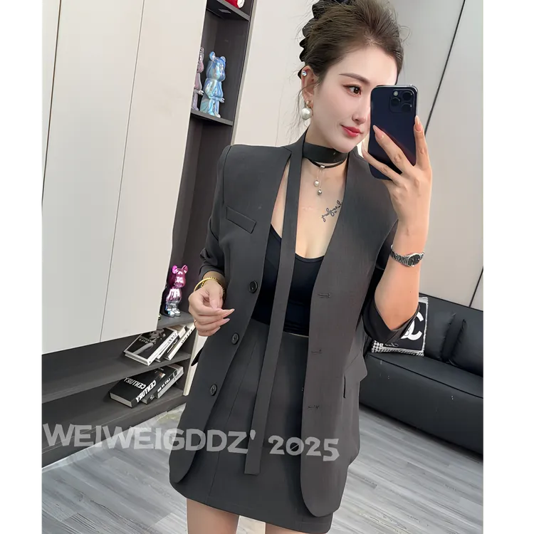 【尚拉娜】V领西装长袖2025秋季女装新款时尚显瘦休闲百搭西服