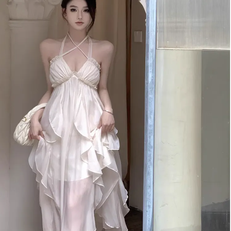 海边度假气质挂脖吊带连衣裙女夏季纯欲性感露背不规则雪纺长裙子