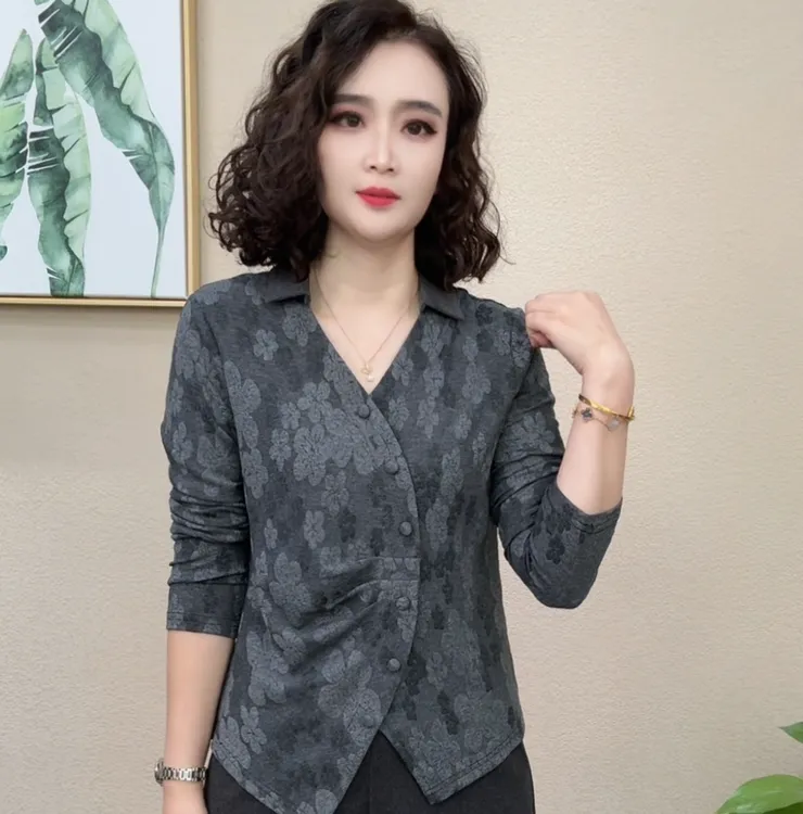 2025秋季新款气质时尚洋气扎染翻领印花长袖设计感女士上衣#74152