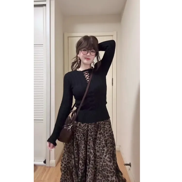 秋冬新款美式廓形毛毛拼接外套内搭镂空长袖针织上衣配豹纹半身裙